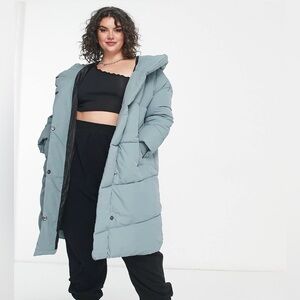 ASOS NWT Noisy May Curve Oversized puffer coat